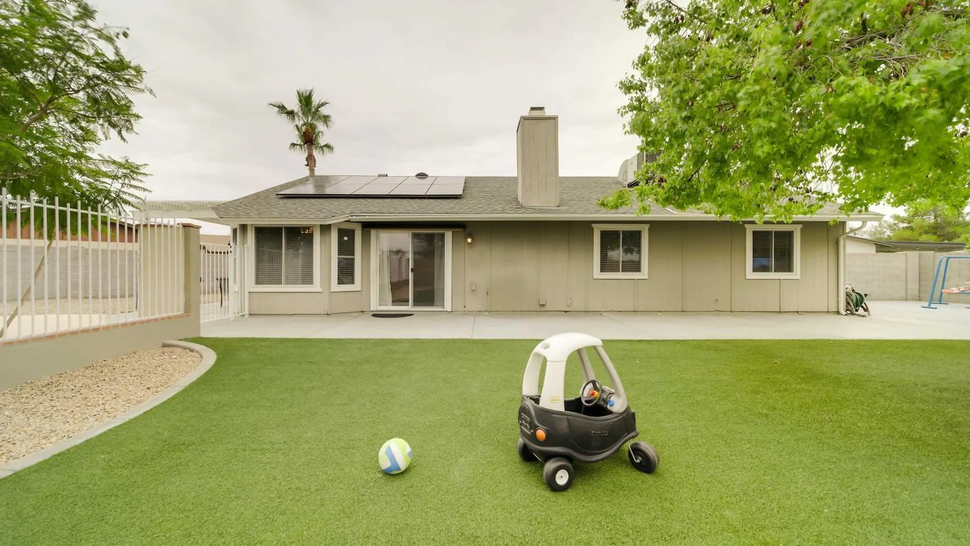North Phoenix Home With Pool About 18 Mi To Downtown! 0*,  США